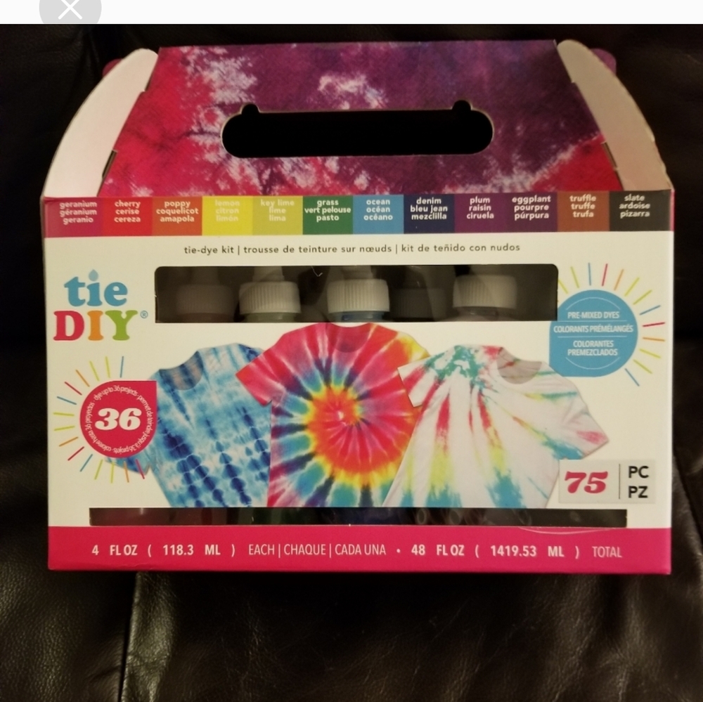 Tie DYI 75 piece set tie-dye kit new